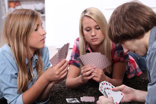 הימורים בקרב בני נוער