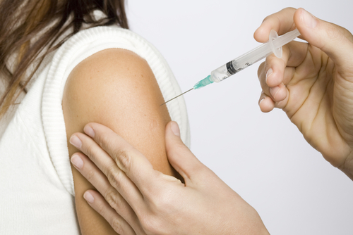 יוצא לדרך: החיסון כנגד נגיף הפפילומה מתבצע כמתוכנן